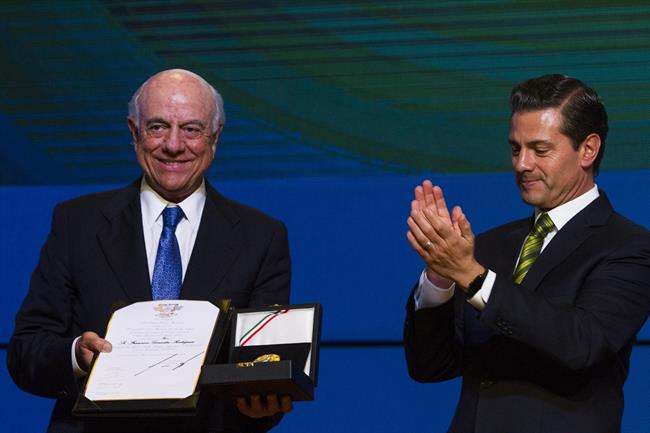 ep francisco gonzalez bbva ypresidentemexico enrique pena nieto