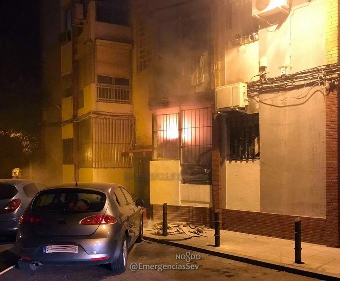 ep fuego registrado en el bloque de viviendas de la calle jara ep fuego registrado en el bloque de viviendas de la calle jara