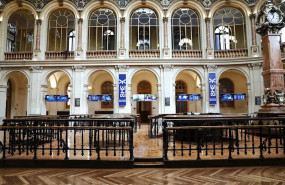 ep interior del palacio de la bolsa en madrid