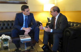 ep javier lamban secretario general de psoe-aragon y pedro sanchez secretario generial del psoe en