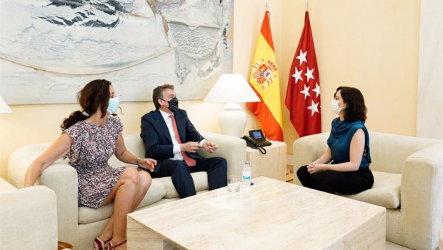 ep la presidenta de la comunidad de madrid isabel diaz ayuso se reune con el consejero delegado de
