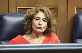 ep la vicepresidenta primera y ministra de hacienda maria jesus montero durante una sesion plenaria 20251015100204