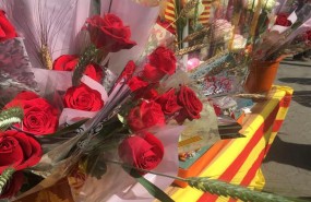 ep las callespueblos catalanesllenanrosassant jordi