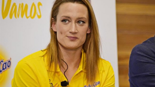 ep mireia belmonte durantepresentacionlas becas -vale