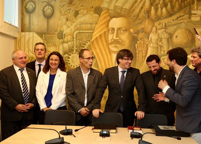 Puigdemont anima a "construir un nuevo país sobre las bigas" de Prat de la Riba | RUBEN MORENO/GENCAT ep puigdemont anima a construirnuevo paislas bigas de pratla riba
