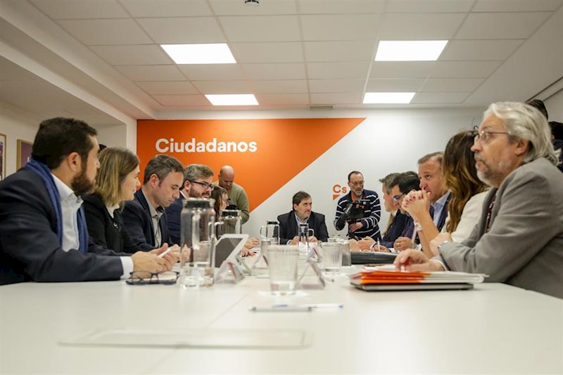 ep reunion de la comision gestora de ciudadanos presidida por manuel garcia bofill