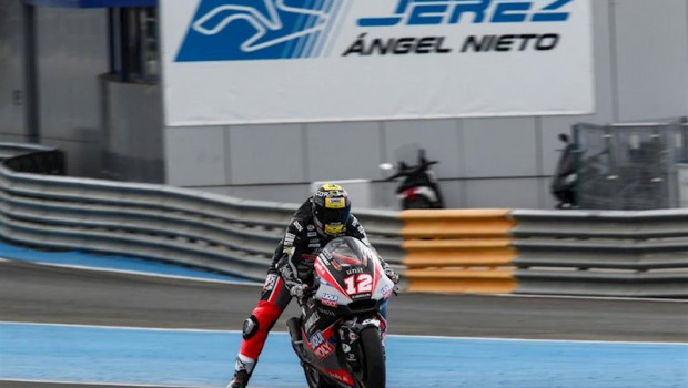 ep thomas luthi en un test de pretemporada de moto2