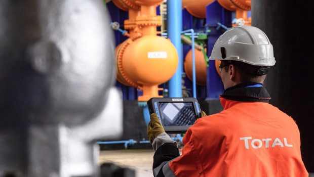 ep trabajador de la petrolera francesa total