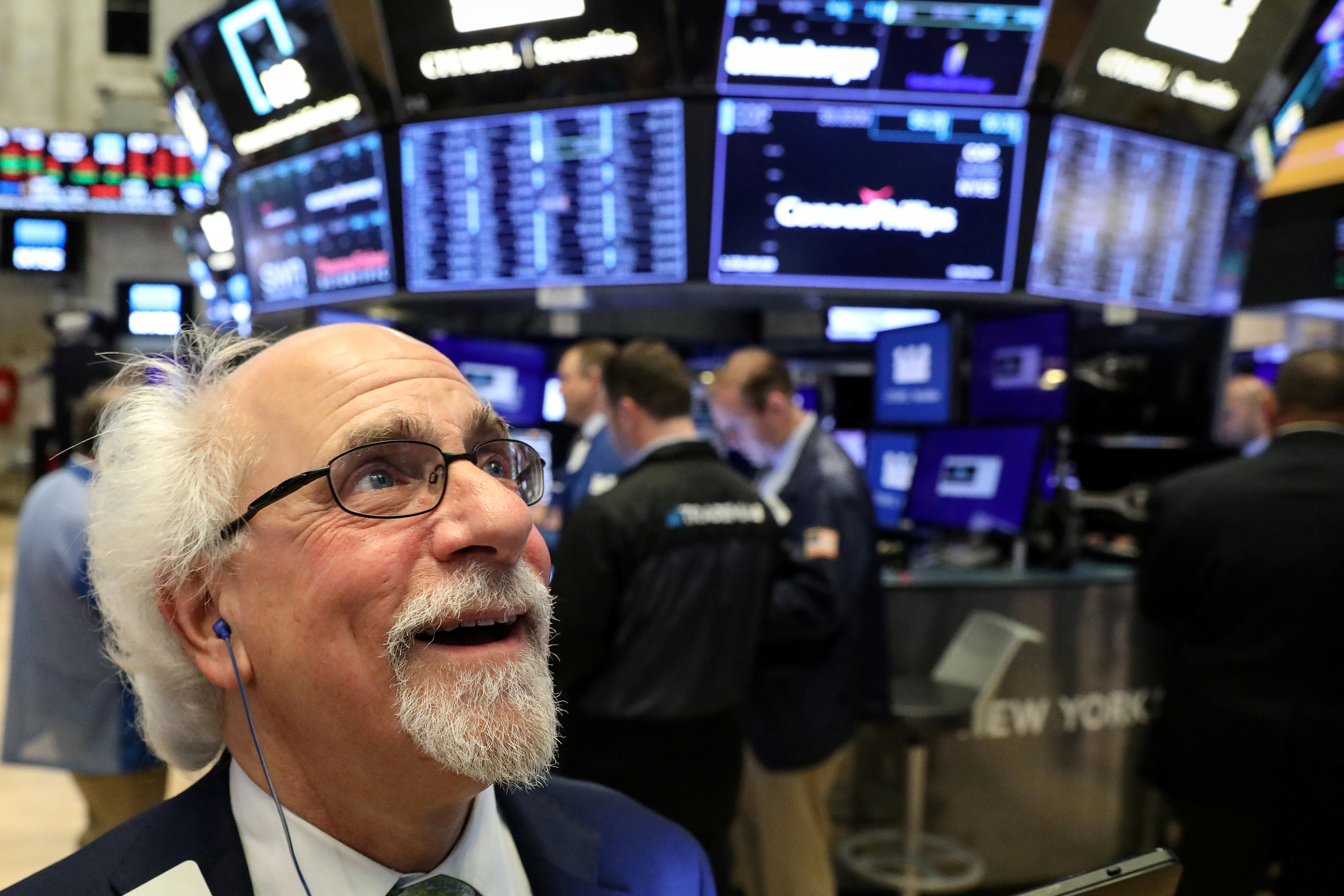 Leves ganancias en Wall Street en el inicio de la gran semana de las FAANG
