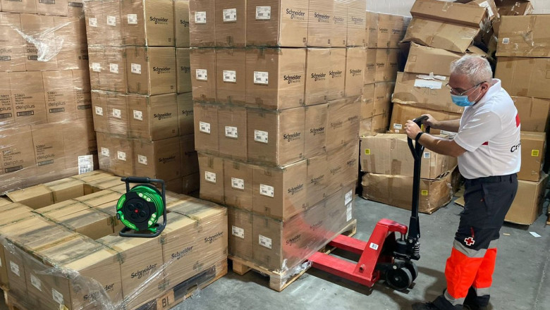 1628251057 schneider electric dona 24000 kilogramos de producto a traves de ambiplace en favor de diversas ong y centros educativosjpg