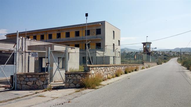 ep antiguo cuartelaviacion eva-9 en motril