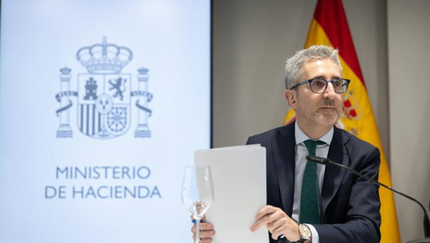 ep archivo el ministro de hacienda arcadi espana ofrece una rueda de prensa tras una reunion del ep archivo el ministro de hacienda arcadi espana ofrece una rueda de prensa tras una reunion del