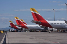 ep archivo iberia air europa iberia express y vueling las aerolineas mas puntuales de europa en ep archivo iberia air europa iberia express y vueling las aerolineas mas puntuales de europa en