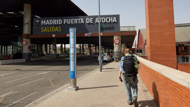 ep archivo   un hombre camina en las inmediaciones de la estacion de ave madrid   puerta de atocha a