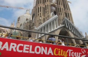 ep bus turistic davantsagrada familiabarcelona