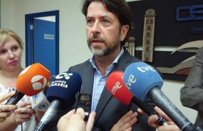 ep carlos alonso atiendelos mediosla sedeceoe-tenerife
