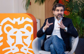 ep el ceo de ing ignacio julia durante una mesa redonda en la sede de ing a 23 de abril de 2024 en