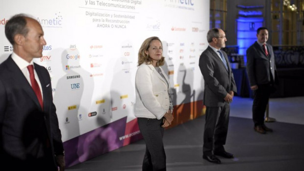 ep el consejero delegado de santander espana rami aboukhair la vicepresidenta tercera de asuntos