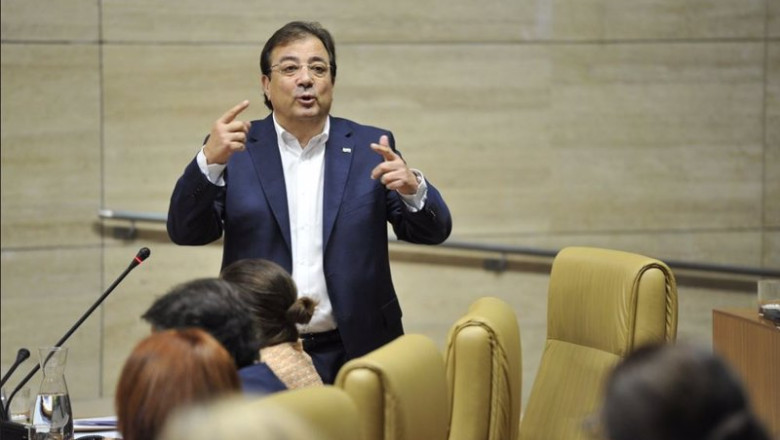 ep el presidente de la junta de extremadura guillermo fernandez vara en el pleno de la asamblea ep el presidente de la junta de extremadura guillermo fernandez vara en el pleno de la asamblea