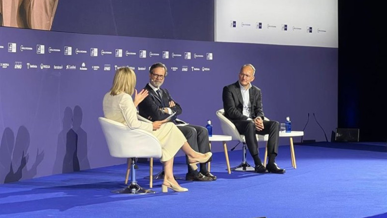 ep el presidente y consejero delegado de ingka group juvencio maeztu y el vicepresidente de acciona