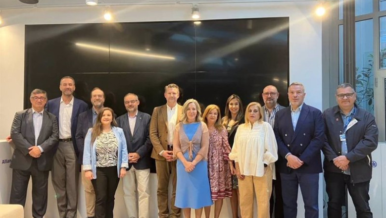 ep firma del convenio colectivo de allianz seguros para el periodo 2022 2026 ep firma del convenio colectivo de allianz seguros para el periodo 2022 2026