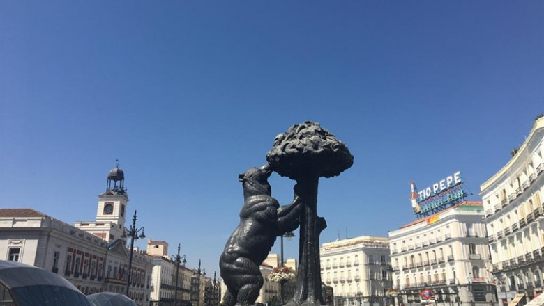 ep fotosrecursola estatuaosomadronola puertasol en madrid