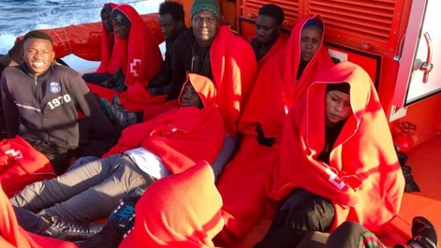 ep inmigrantes rescatadostarifasalvamento maritimo