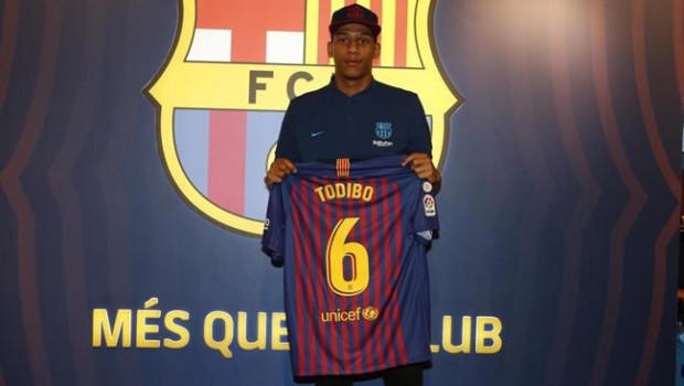 ep jugadorfc barcelona jean-clair todibo