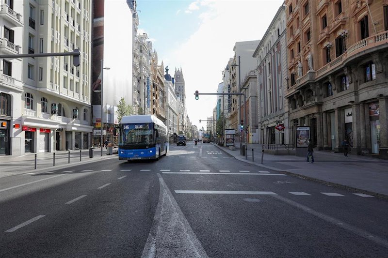 https://img4.s3wfg.com/web/img/images_uploaded/7/b/ep_la_gran_via_vacia_tras_la_declaracion_de_estado_de_alarma_por_coronavirus_en_el_pais_en_madrid.jpg