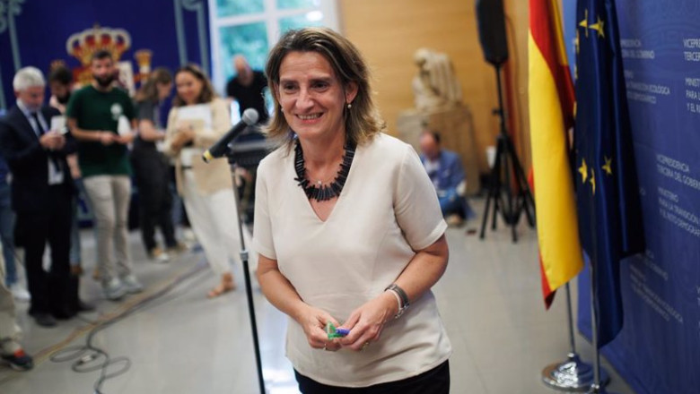 La vicepresidenta tercera del Gobierno y ministra para la Transición Ecológica y el Reto Demográfico, Teresa Ribera, ofrece declaraciones a los medios de comunicación en el Ministerio para la Transición Ecológica y el Reto Demográfico, a 8 de junio de 202 | Alejandro Martínez Vélez - Europa Press ep la vicepresidenta tercera del gobierno y ministra para la transicion ecologica y el reto 20220616104503