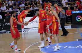 ep llull juanchowilly hernangomez y pau ribas duranteamistosola seleccion espanolabaloncestolituania