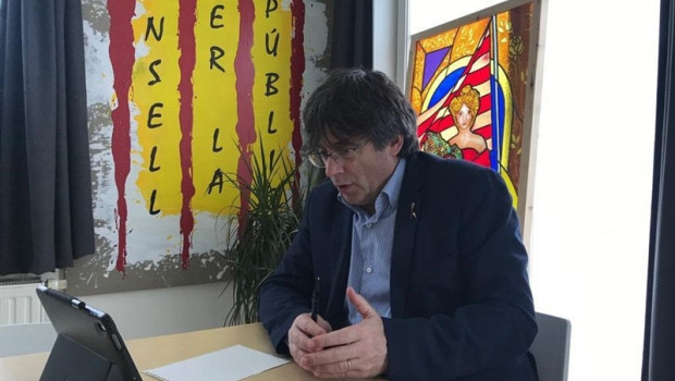 Puigdemont apela al PSC a no suspender a los presos electos: "Su escaño aún está caliente" | JXCAT ep puigdemont apelapscno suspenderlos presos electos su escano aun esta caliente