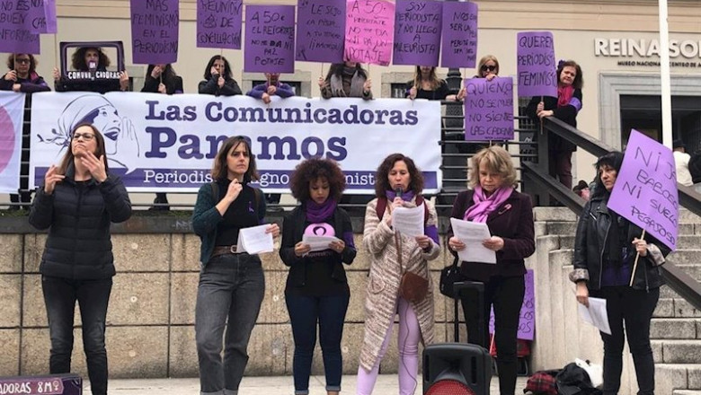 Representantes de Comunicadoras 8M leen un manifiesto por el Día internacional de la Mujer | COMUNICADORAS 8M ep representantes de comunicadoras 8m leen un manifiesto por el dia internacional de la mujer