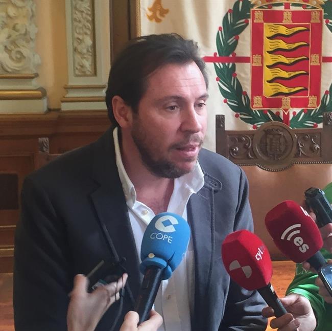 Valladolid. El alcalde, Óscar Puente, atiende a los medios de comunicación | EUROPA PRESS ep valladolid alcalde oscar puente atiendelos medioscomunicacion