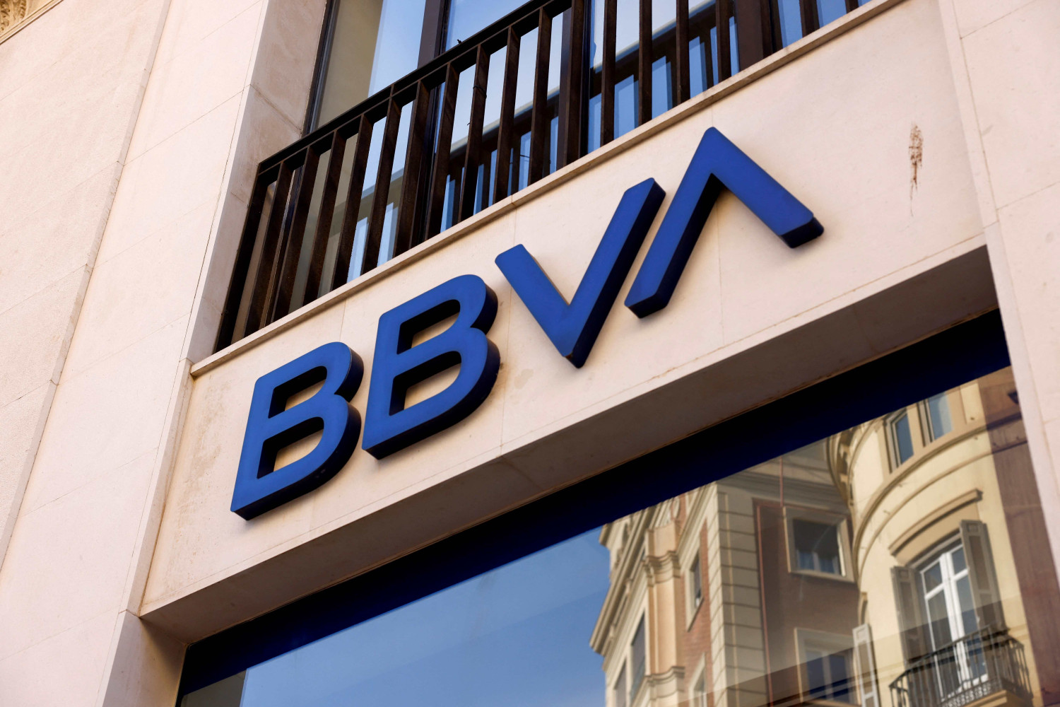 El 96% de los accionistas de BBVA aprueba la ampliación de capital para la OPA sobre Sabadell