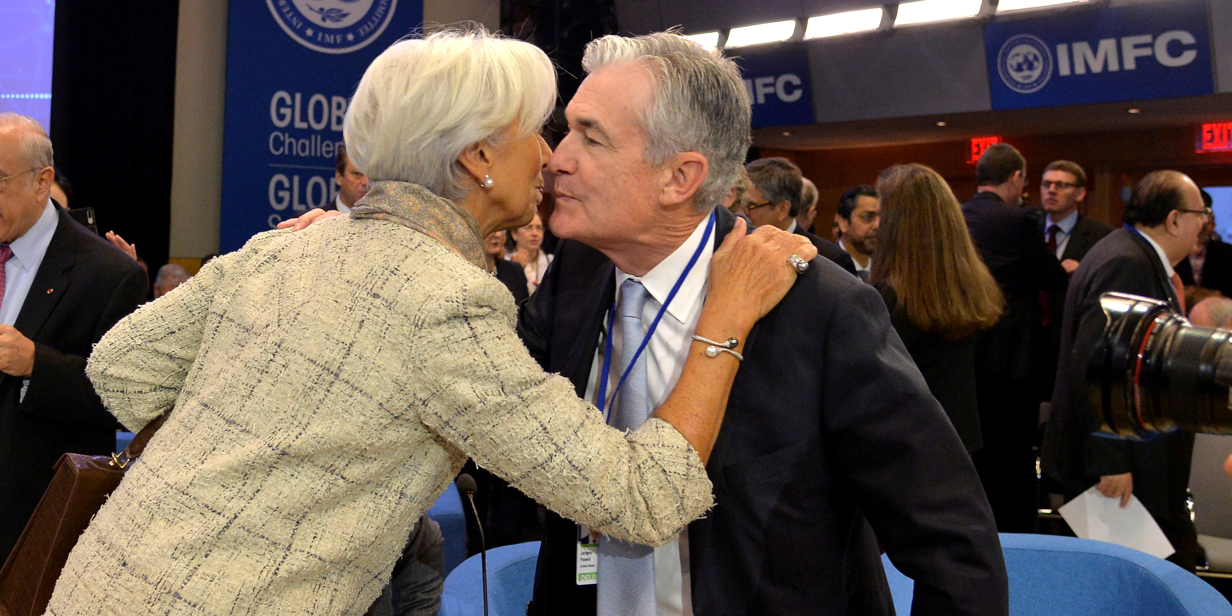 christine-lagarde-a-g-ancienne-directrice-du-fmi-et-desormais-presidente-de-la-bce-en-presence-de-jerome-powell-president-de-la-fed-le-19-octobre-2019