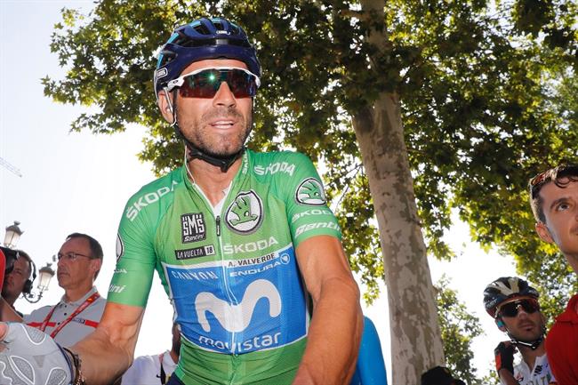 Alejandro Valverde antes de la salida de la quinta etapa de La Vuelta | PHOTOGOMEZ SPORT ep alejandro valverdedesalidala quinta etapala vuelta