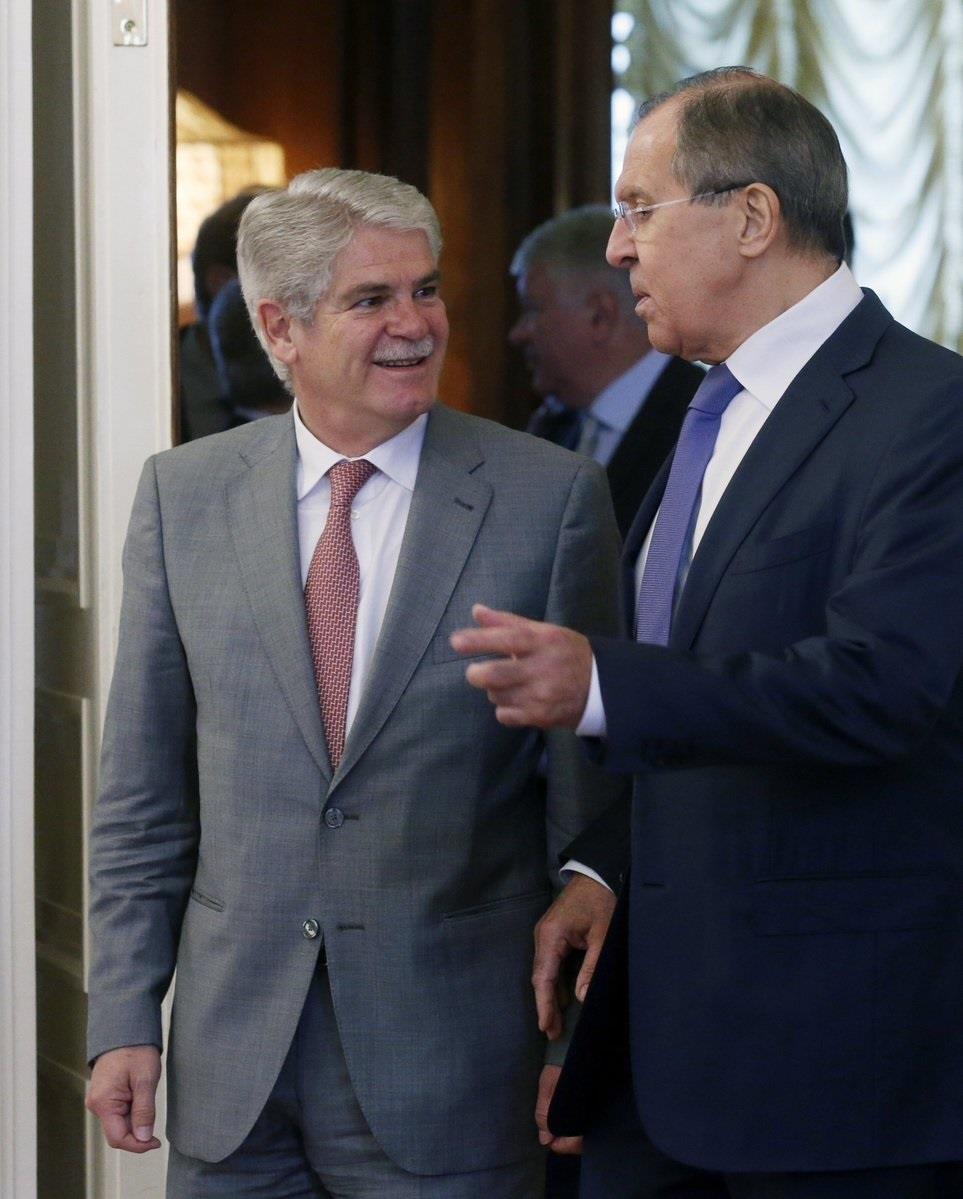 Alfonso Dastis con Lavrov en su viaje a Rusia el pasado junio | TWITTER DE EXTERIORES ep alfonso dastislavrovsu viajerusiapasado junio