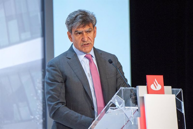 Santander contrata a José Antonio Álvarez como asesor estratégico por 1,75 millones