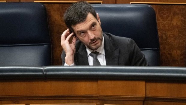 ep archivo   el ministro de consumo pablo bustinduy durante una sesion plenaria en el congreso a 11