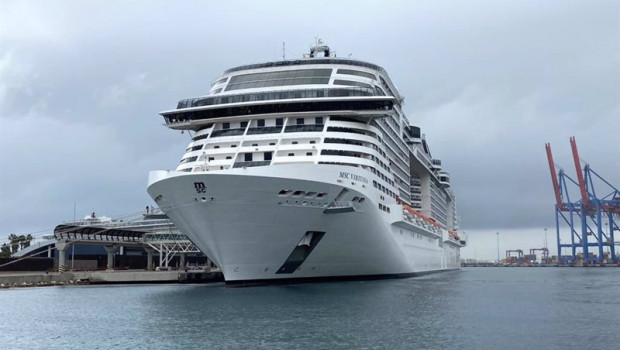 ep archivo   escala de msc virtuosa en el puerto de malaga