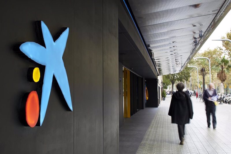 CaixaBank recomprará acciones para reducir hasta el 10% del capital