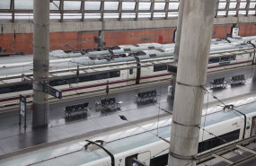 ep archivo   varios trenes estacionados en la estacion de atocha