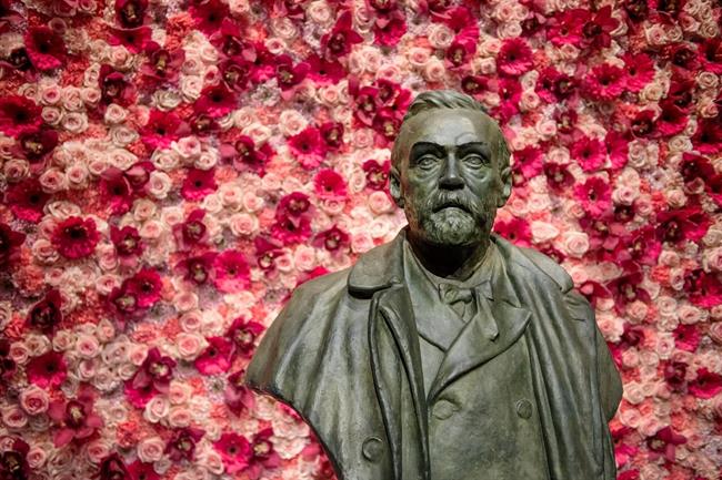 Busto de Alfred Nobel | NOBEL FUNDATION ep bustoalfred nobel
