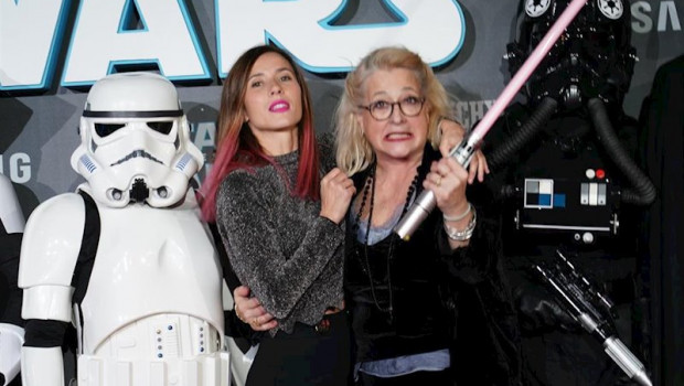 ep cosplay de algunos personajes de star wars durante la premiere de la ultima pelicula de la sagaen