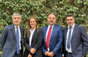 ep de izda a dcha roger perez socio de risk advisory services beatriz sesma socia de auditoria cesar