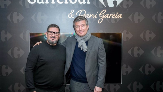 ep el director ejecutivo de carrefour espana alexandre de palmasy el chef espanol dani garcia