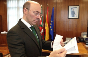 ep el ex delegado del gobierno en el pais vasco y numero cuatro por alava carlos urquijo