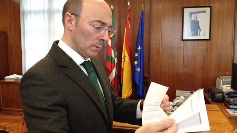 ep el ex delegado del gobierno en el pais vasco y numero cuatro por alava carlos urquijo