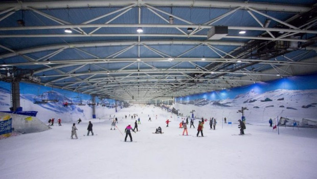 ep el operador britanico snozone holdings compra la pista de nieve indoor madrid snowzone